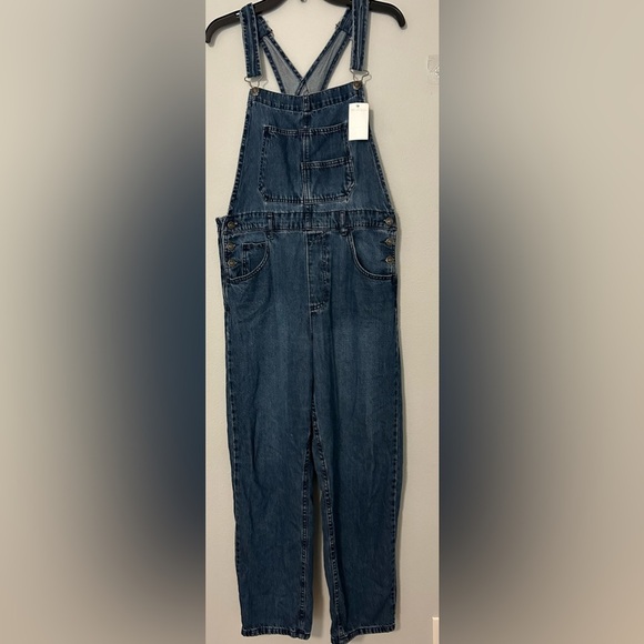 We The Free Pants - We the Free Ziggy overalls in dark blue wash, women’s size medium.